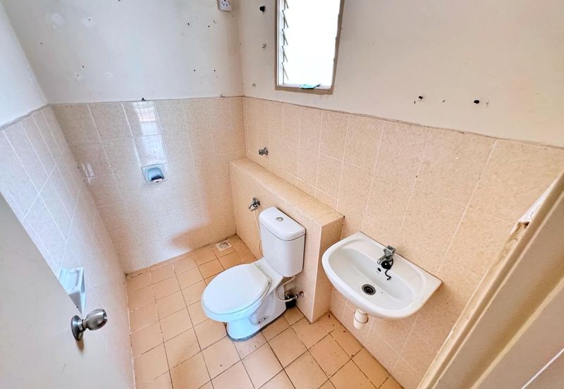 Seksyen 6 @ Bandar Bukit Mahkota