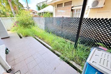 Seksyen 6 @ Bandar Bukit Mahkota