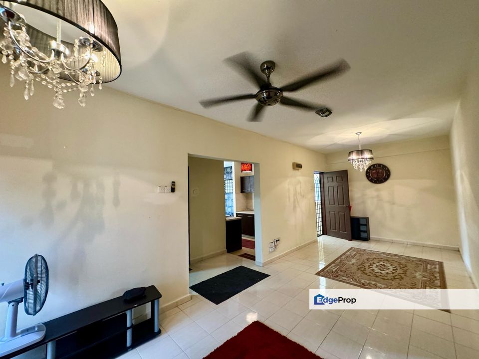 Apartment Laguna Biru 1 Taman Tasik Biru Kundang Rawang CORNER UNIT View Forest For Sale, Selangor, Rawang