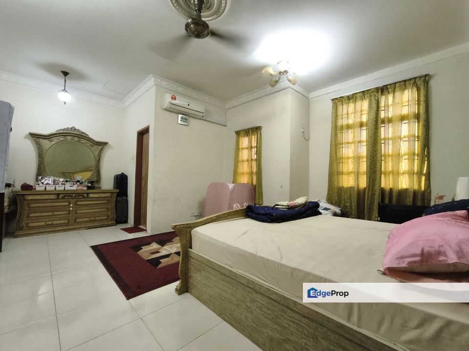 EXTENDED Double Storey Terrace House Seksyen 5 Bandar Baru Bangi, Selangor, Bangi