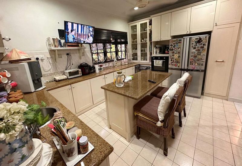 Seksyen 8, Kota Damansara