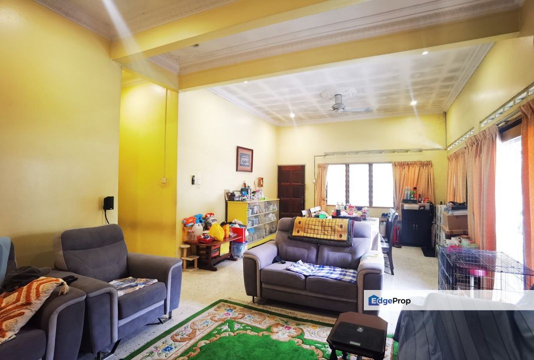 Pekan Sungai Besi Desa Tasik KL Rumah Banglo Setingkat TANAH LUAS For sale, Kuala Lumpur, Sungai Besi