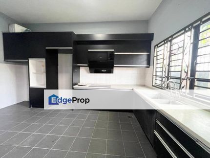 Taman Puncak Saujana Seksyen 5 Kajang 2 Storey Terrace DEKAT SURAU FACING OPEN RENO For Sale, Selangor, Kajang
