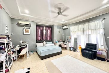 Desa Pinggiran Putra