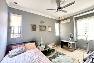 Desa Pinggiran Putra