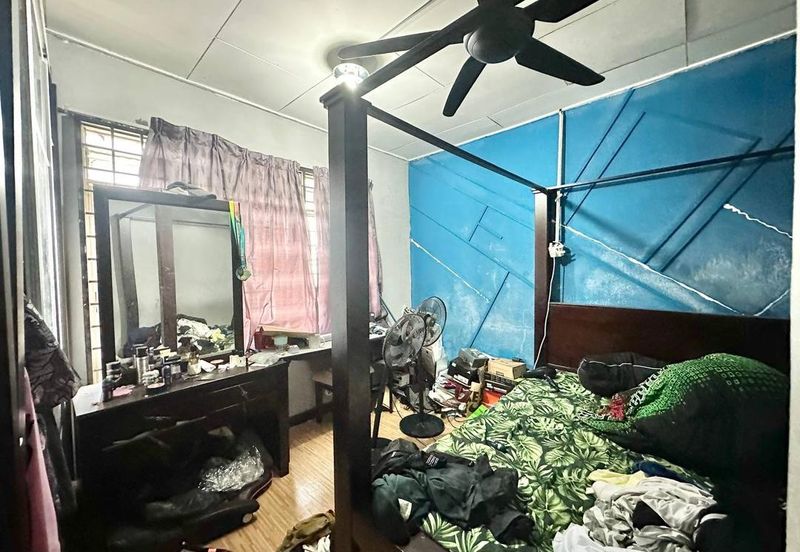 AU 1 (Datuk Keramat)