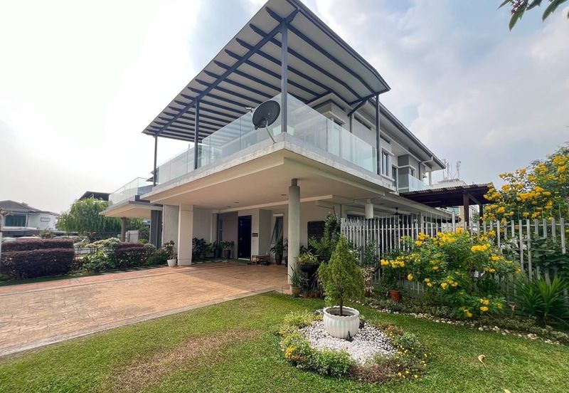 Bangi Lakehill Villas