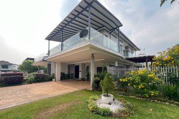 Bangi Lakehill Villas