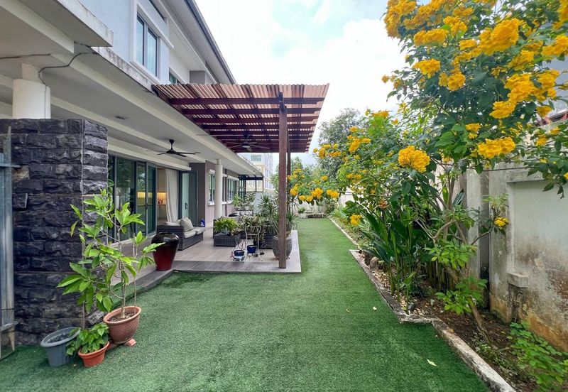 Bangi Lakehill Villas