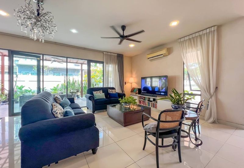 Bangi Lakehill Villas