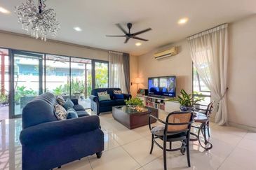 Bangi Lakehill Villas