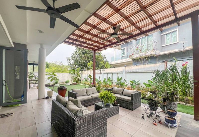 Bangi Lakehill Villas