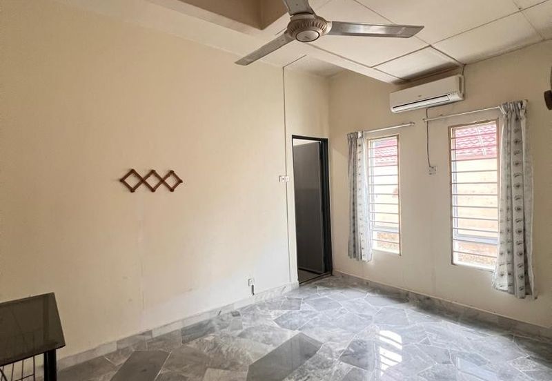 Taman Tasik Semenyih (Lake Residence)