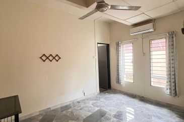 Taman Tasik Semenyih (Lake Residence)