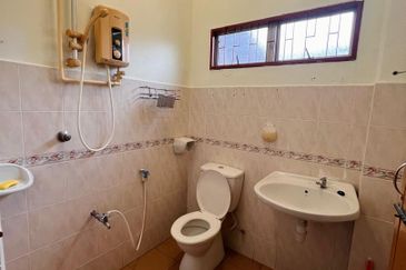 Taman Tasik Semenyih (Lake Residence)