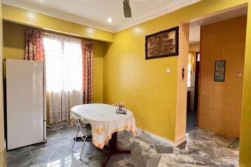 Taman Tasik Semenyih (Lake Residence)