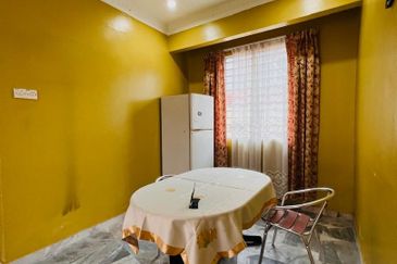 Taman Tasik Semenyih (Lake Residence)