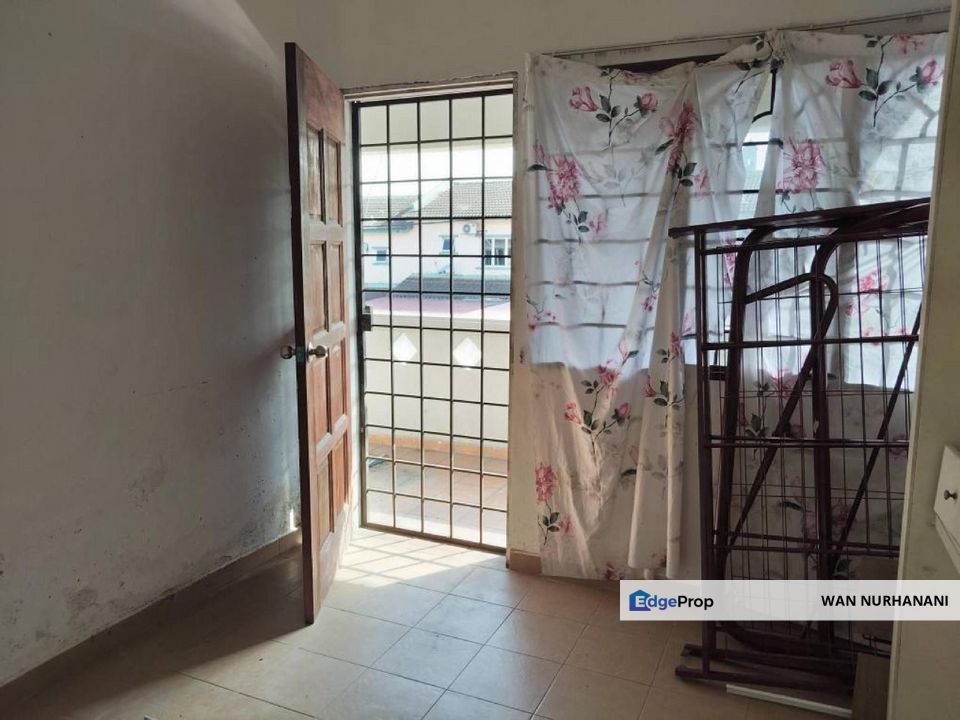 Taman Sri Haneco Semenyih Double Storey Terrace House FREEHOLD, Selangor, Semenyih