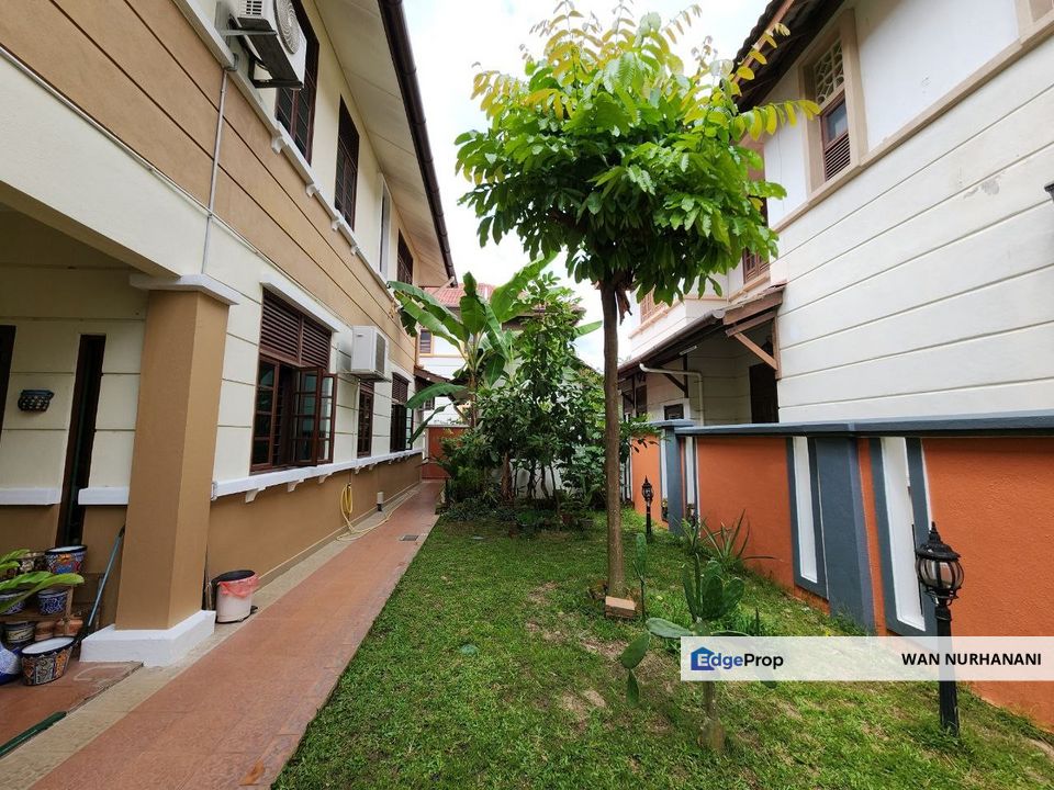 Kota Seriemas Nilai Negeri Sembilan 2 Storey Bungalow RENOVATED, Negeri Sembilan, Nilai