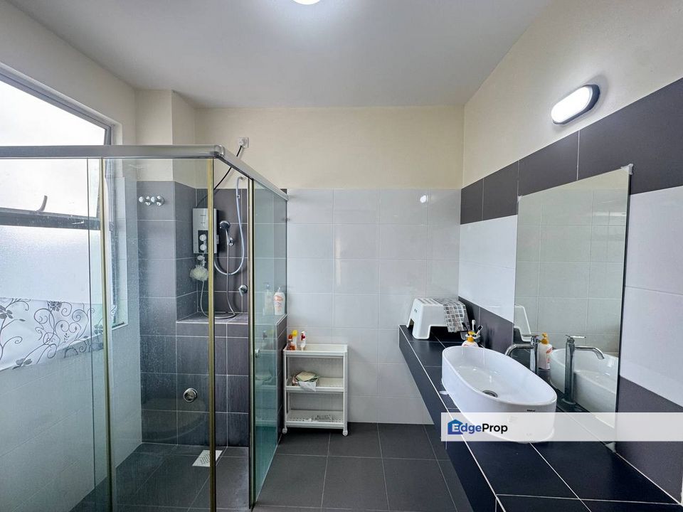 Cluster Timur Enstek Double Storey FULLY RENOVATED, Negeri Sembilan, Seremban