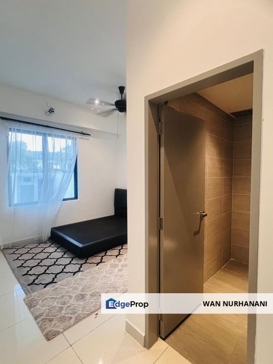 Lakefield Residences Tropicana Heights Kajang  3 Storey Terrace NICE VIEW LAKE FACING OPEN For Sale, Selangor, Kajang