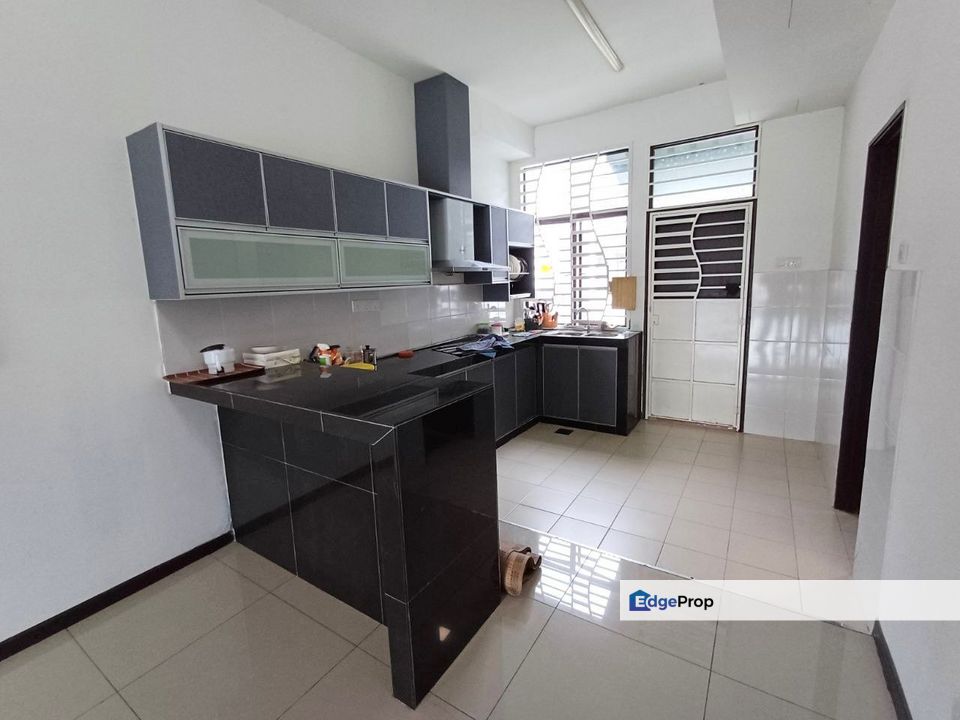 Taman Saujana KLIA Kota Warisan Sepang Double Storey FACING OPEN For Sale, Selangor, Sepang