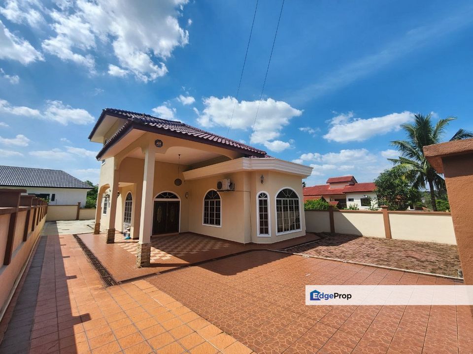 Kampung Dato Abu Bakar Baginda Bangi 2 Storey Bungalow For Sale, Selangor, Kajang