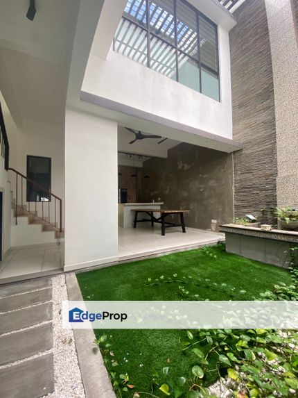 Mulberry Grove Denai Alam Shah Alam 2 Storey Linked House with Courtyard  EXTENDED NICE DECO for sale, Selangor, Shah Alam