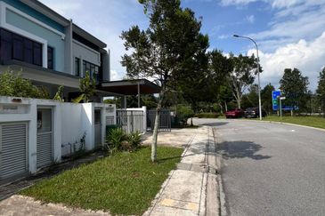 Banyas @ Setia EcoHill 2