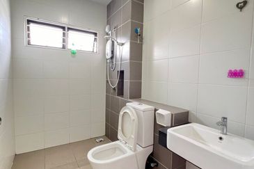 Banyas @ Setia EcoHill 2