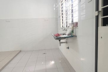 Banyas @ Setia EcoHill 2