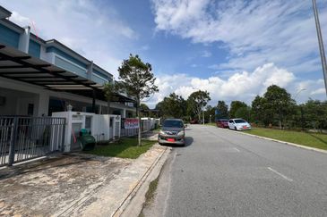 Banyas @ Setia EcoHill 2