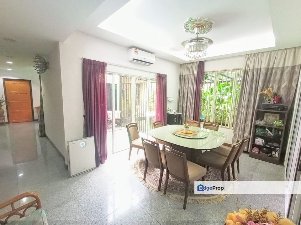 Bangi Villa 1.5 Storey Individual Design Bungalow BEAUTIFUL  (End Lot Cul De Sac), Selangor, Bangi