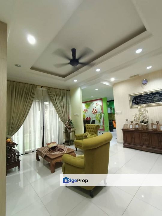 Mutiara Villa Taman Seri Mutiara Seksyen 8 Bandar Baru Bangi 3 Storey Semi D For Sale RENOVATED , Selangor, Bangi