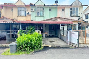 Taman Dahlia, Sepang