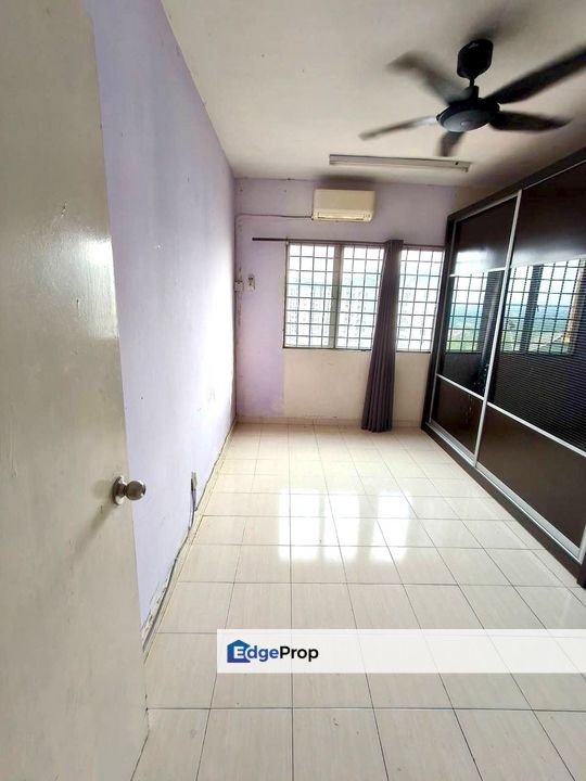 Laguna Biru 1 Apartment Taman Tasik Biru Kundang Rawang MURAH For Sale, Selangor, Rawang