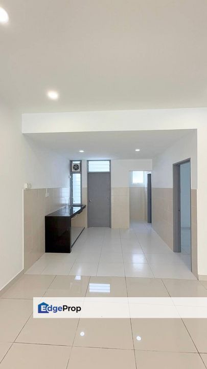 Camellia Residence Bandar Tasik Kesuma Semenyih Double Storey Terrace RENOVATED  For Sale, Selangor, Semenyih