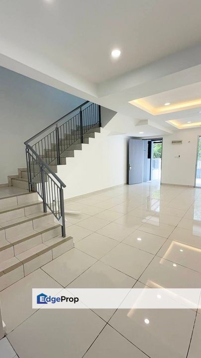 Camellia Residence Bandar Tasik Kesuma Semenyih Double Storey Terrace RENOVATED  For Sale, Selangor, Semenyih