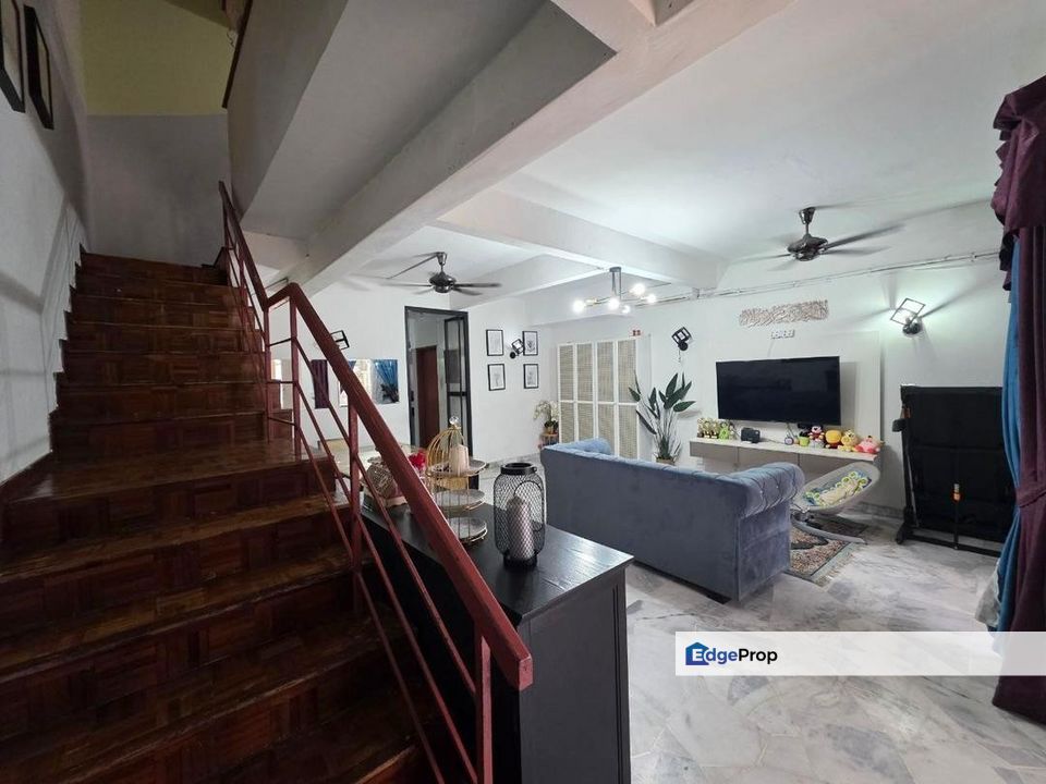 Taman Sri Kenari Kajang Double Storey FULLY EXTENDED For Sale , Selangor, Kajang