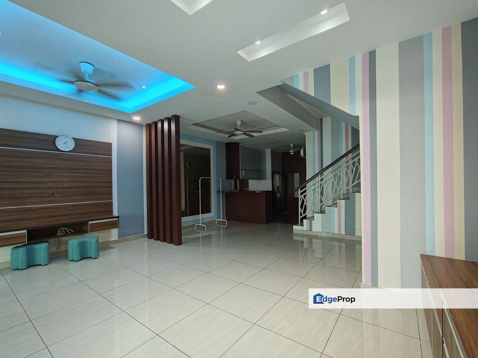 Taman Puncak Saujana Seksyen 5 Kajang 2 Storey Terrace FREEHOLD For Sale, Selangor, Kajang