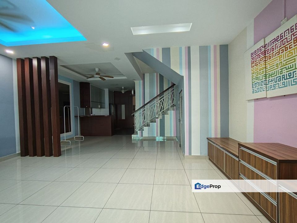 Taman Puncak Saujana Seksyen 5 Kajang 2 Storey Terrace FREEHOLD For Sale, Selangor, Kajang
