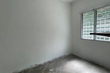 Taman Tasik Semenyih (Lake Residence)