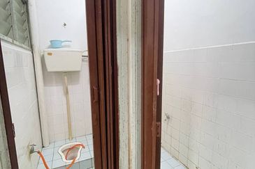 Taman Tasik Semenyih (Lake Residence)