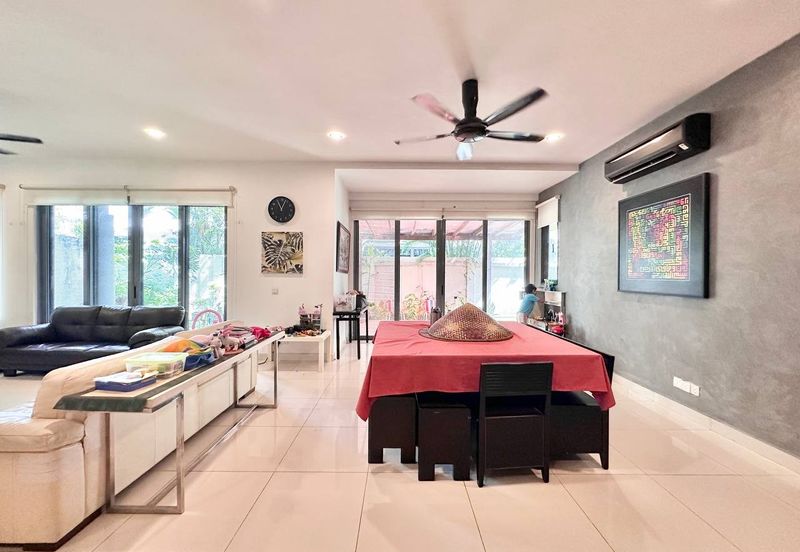 Bangi Lakehill Villas