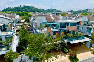 Bangi Lakehill Villas