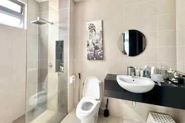 Bangi Lakehill Villas