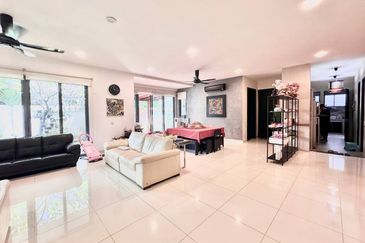 Bangi Lakehill Villas