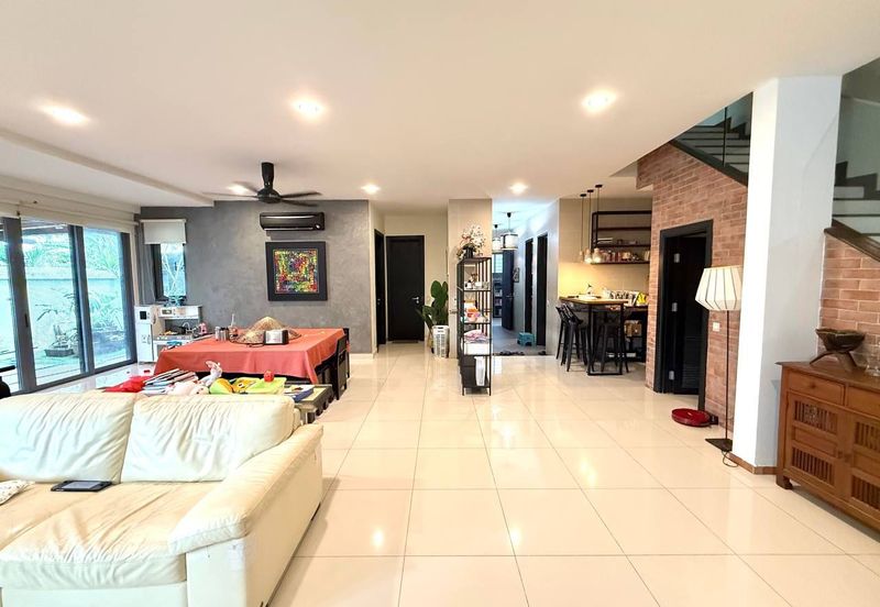 Bangi Lakehill Villas