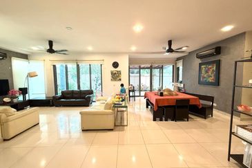 Bangi Lakehill Villas