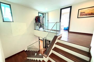 Bangi Lakehill Villas